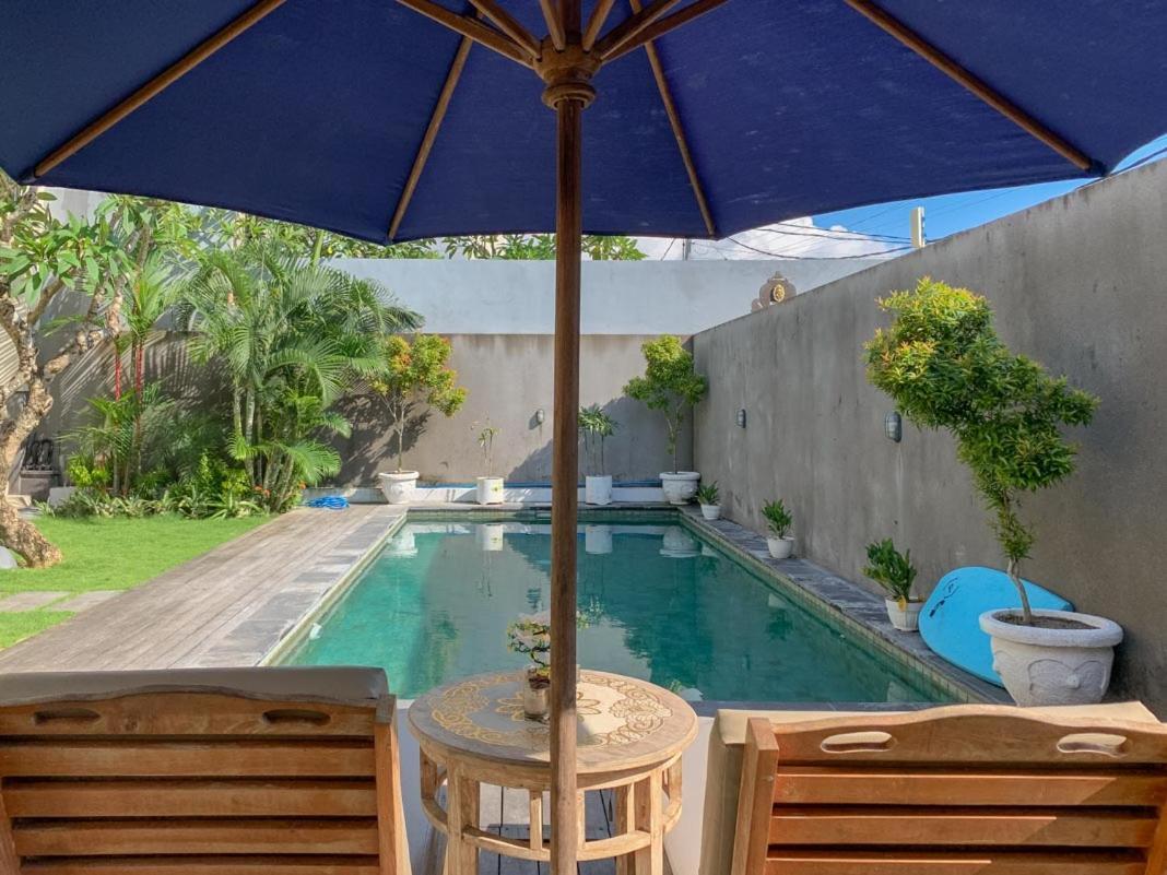 Lotus Bali Guest House Canggu Exteriör bild