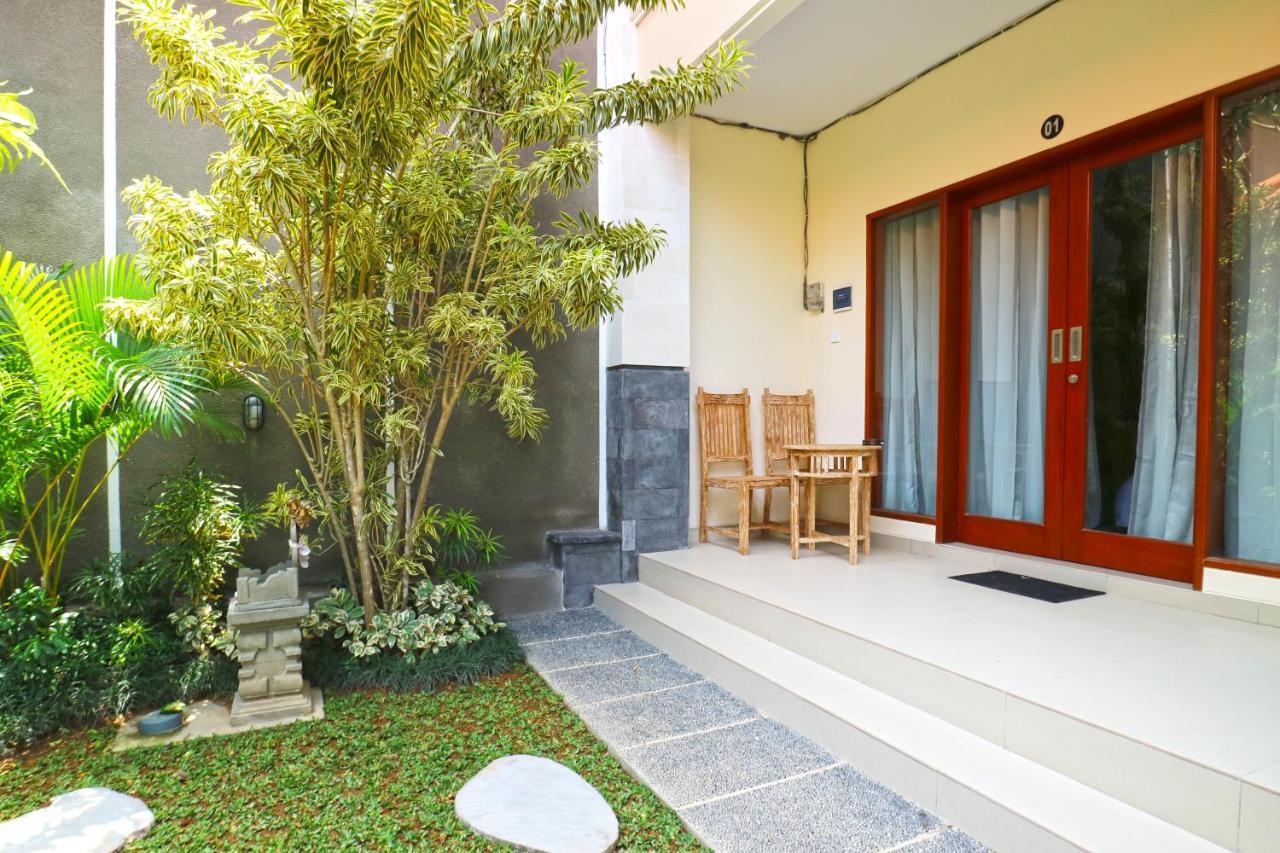 Lotus Bali Guest House Canggu Exteriör bild