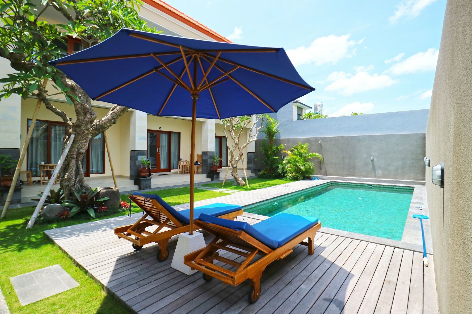 Lotus Bali Guest House Canggu Exteriör bild